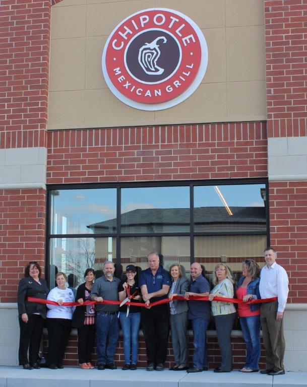 Chipotle ribbon cutting 4-20-17