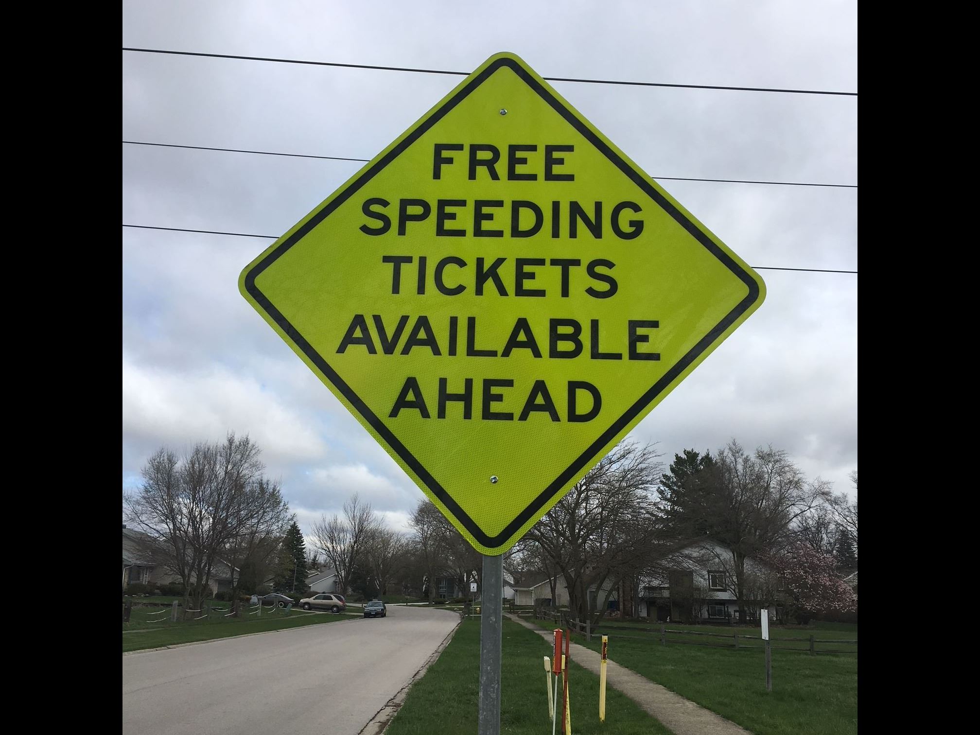 Free_Speeding_Ticket_Sign_IMG_0407